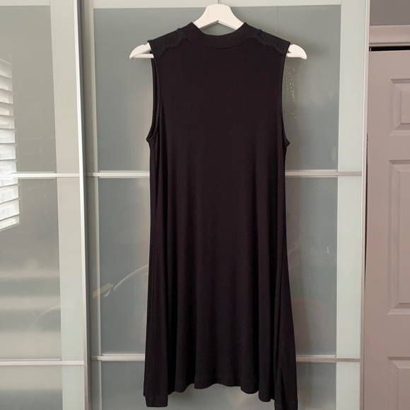Women’s Guess Black Dress - Picture 1 of 3